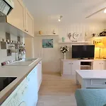 T3 Piscine Parking Apartment