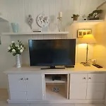 T3 Piscine Parking Apartment