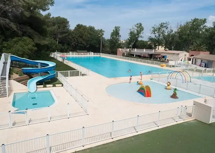 T3 Piscine Parking Сис-Фур-Ле-Пляж