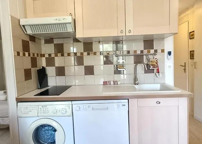 T3 Piscine Parking Сис-Фур-Ле-Пляж