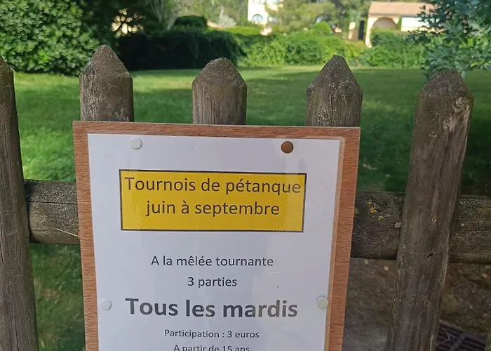 Апартаменты T3 Piscine Parking Сис-Фур-Ле-Пляж