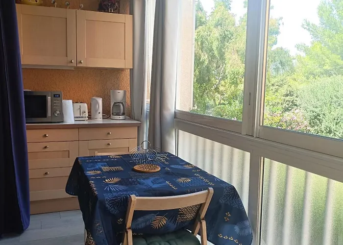 T3 Piscine Parking Апартаменты