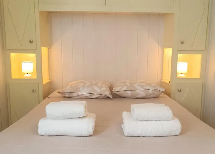 T3 Piscine Parking *